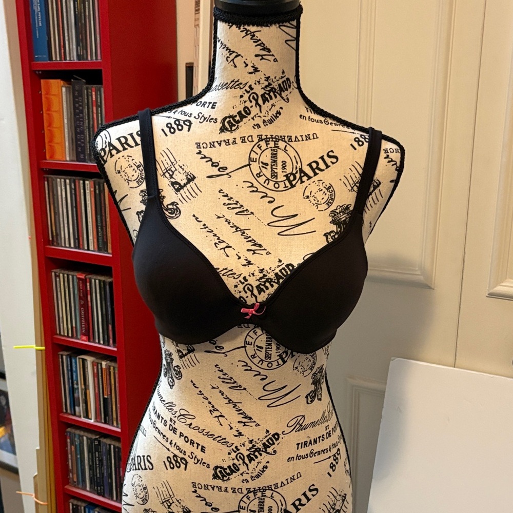 ITEM NO. 60: Barely There Black Bra With Pink Detail. Adjustable Straps. New.